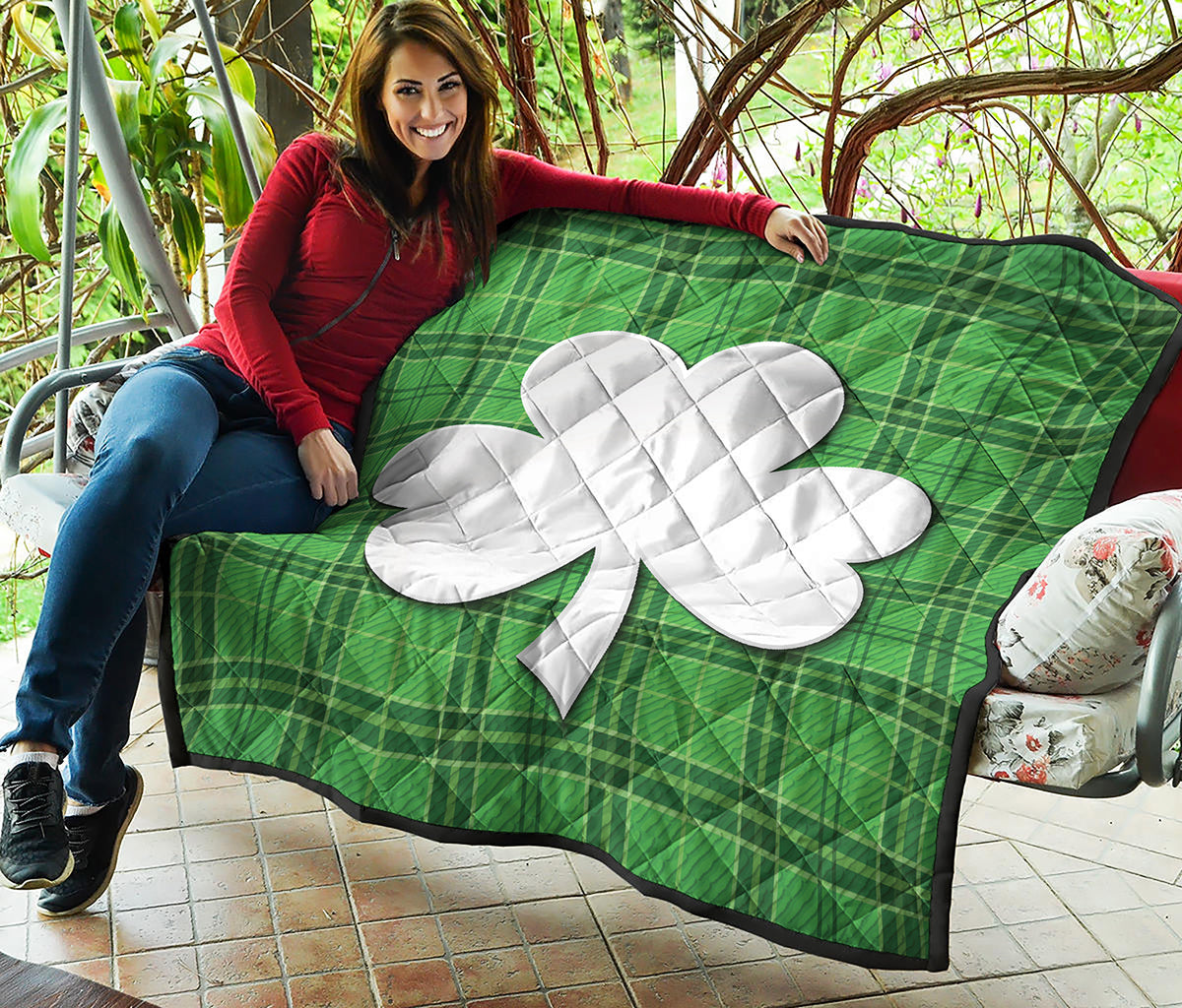Green Shamrock Tartan Print Quilt