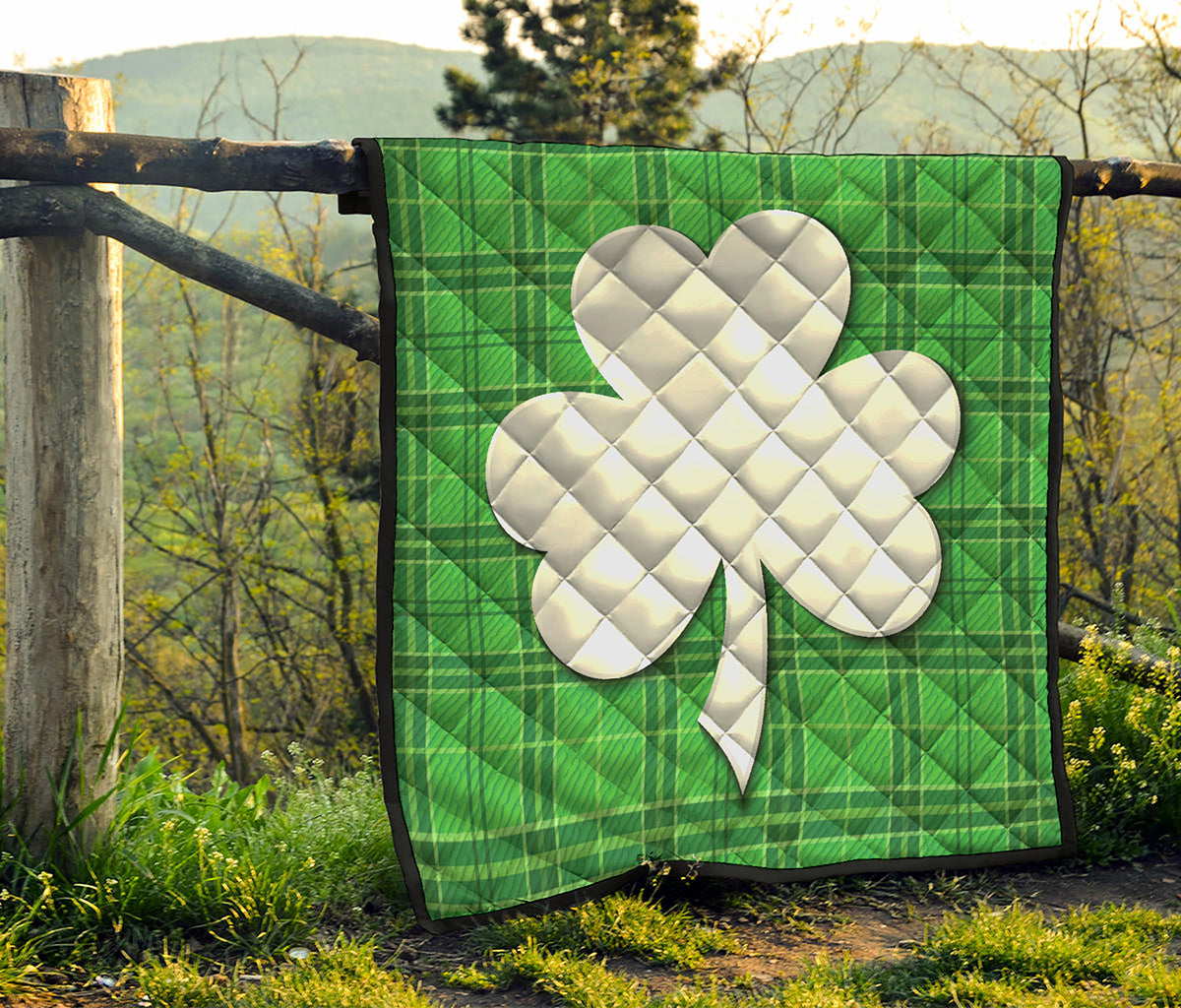 Green Shamrock Tartan Print Quilt