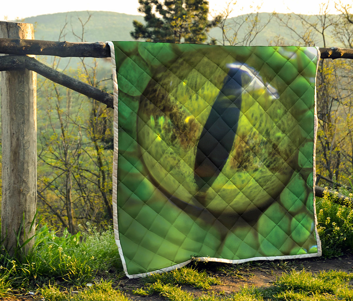Green Snake Eye Print Quilt
