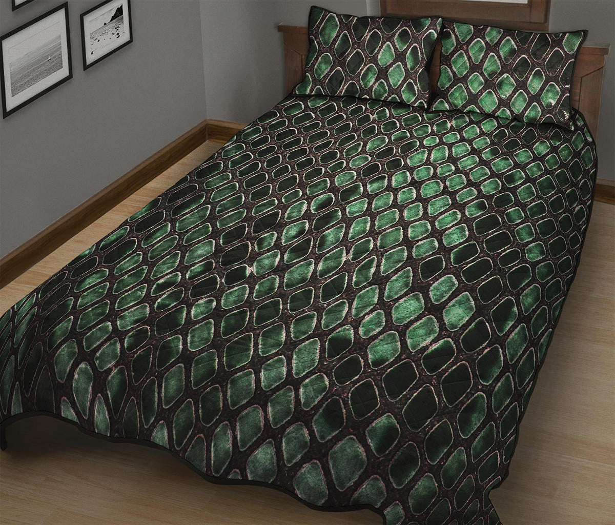 Green Snakeskin Print Quilt Bed Set