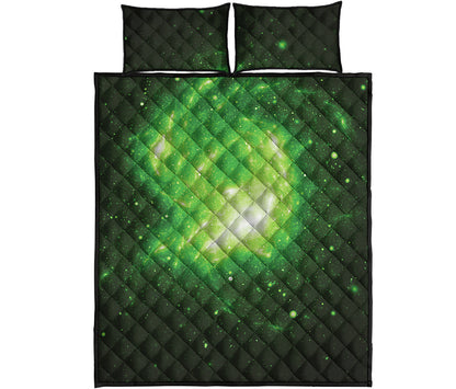 Green Sparkle Galaxy Print Quilt Bed Set