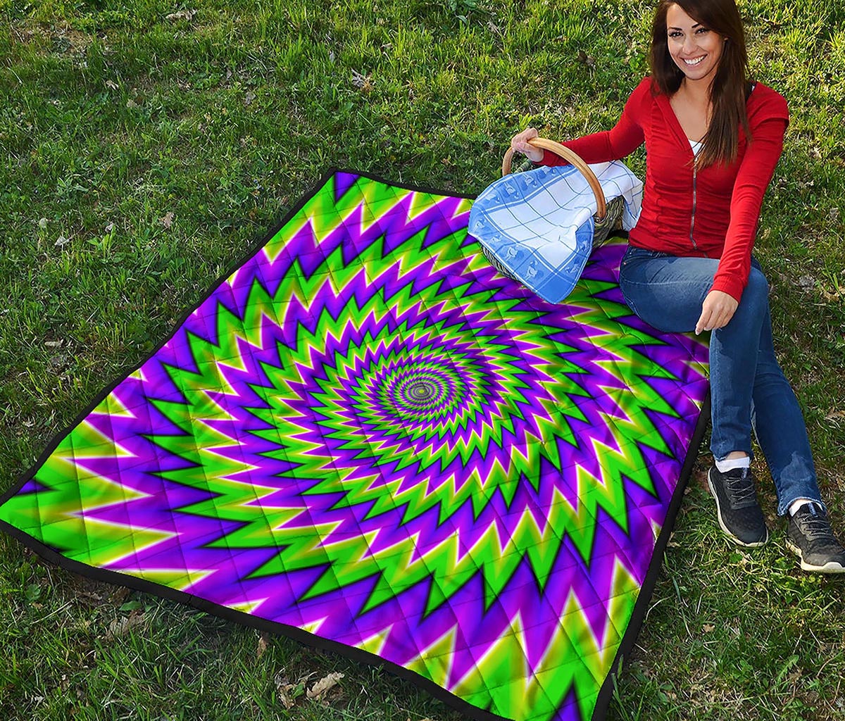 Green Spiral Moving Optical Illusion Quilt