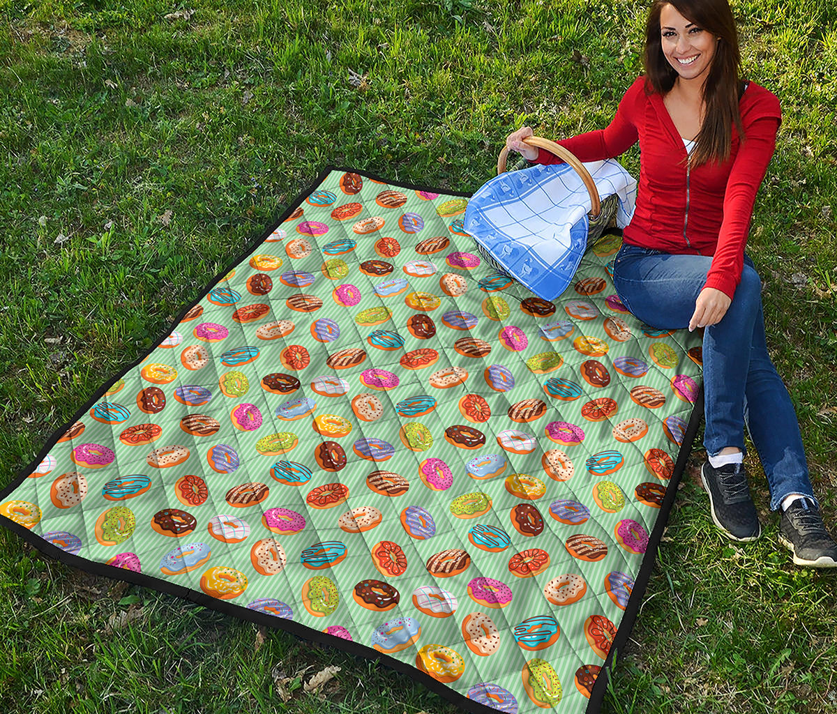 Green Striped Donut Pattern Print Quilt