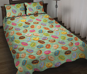 Green Striped Donut Pattern Print Quilt Bed Set