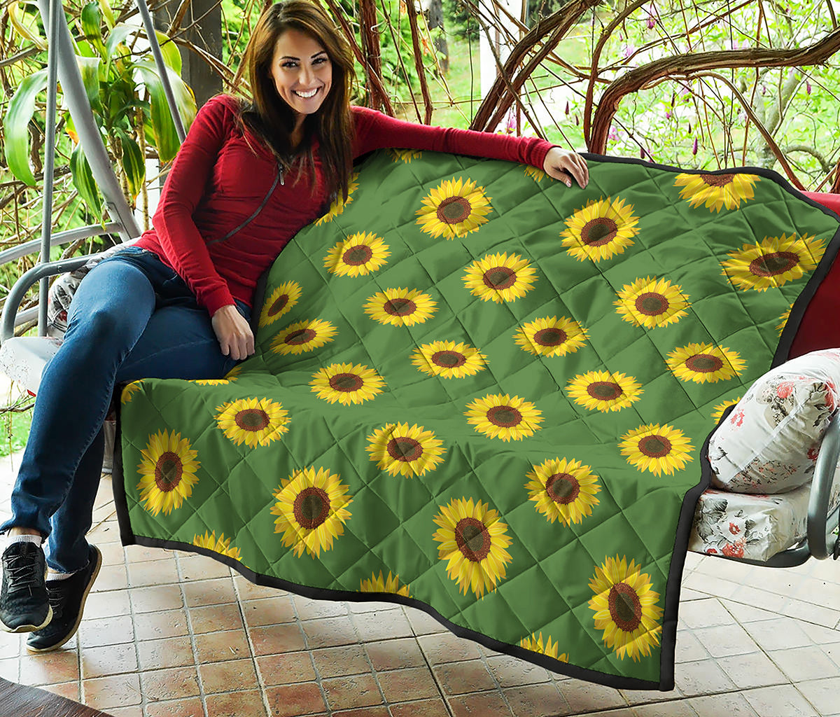 Green Sunflower Pattern Print Quilt