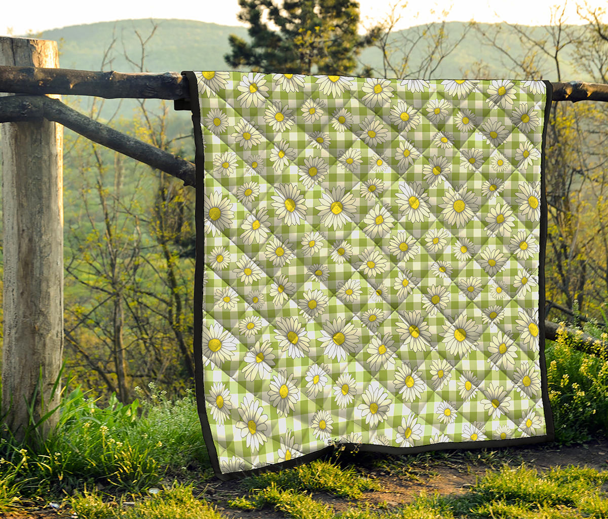 Green Tartan Daisy Pattern Print Quilt
