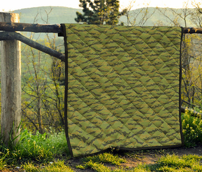 Green Tiger Stripe Camo Pattern Print Quilt