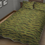 Green Tiger Stripe Camo Pattern Print Quilt Bed Set