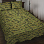 Green Tiger Stripe Camo Pattern Print Quilt Bed Set