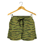 Green Tiger Stripe Camo Pattern Print Women's Shorts