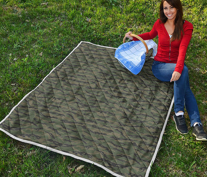 Green Tiger Stripe Camouflage Print Quilt