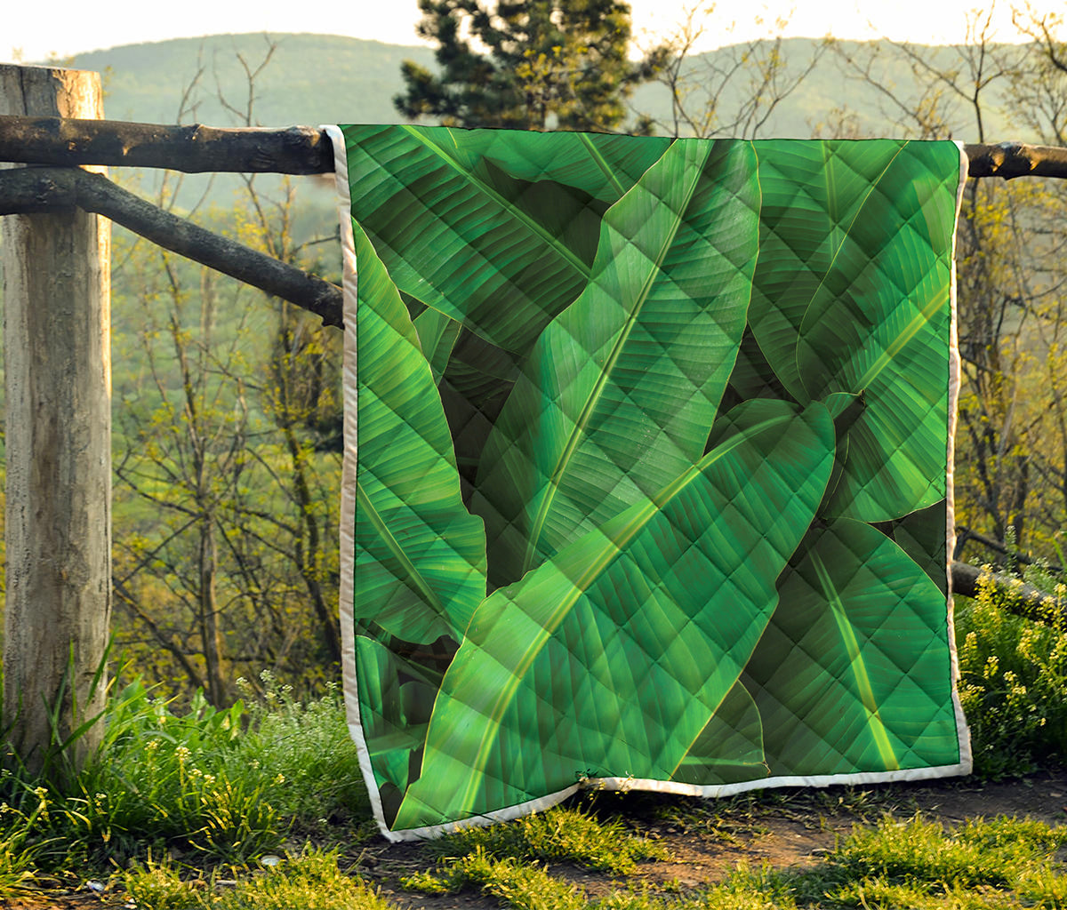 Green Tropical Banana Palm Leaf Print Quilt