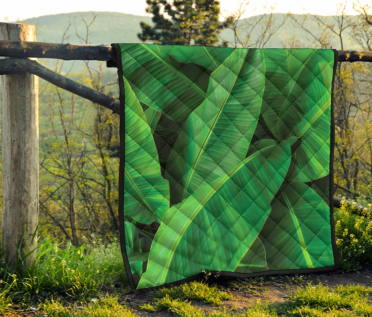 Green Tropical Banana Palm Leaf Print Quilt