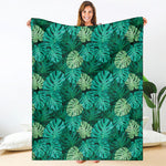 Green Tropical Monstera Pattern Print Blanket