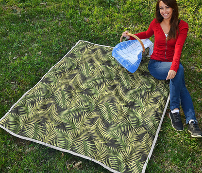 Green Tropical Palm Leaf Pattern Print Quilt