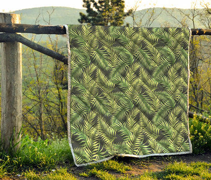 Green Tropical Palm Leaf Pattern Print Quilt