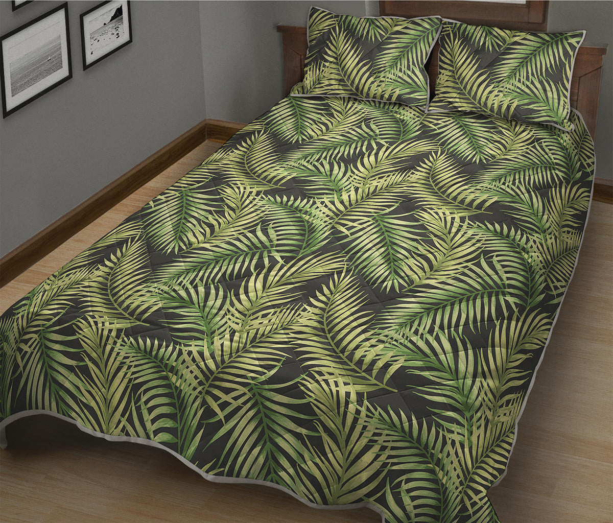 Green Tropical Palm Leaf Pattern Print Quilt Bed Set