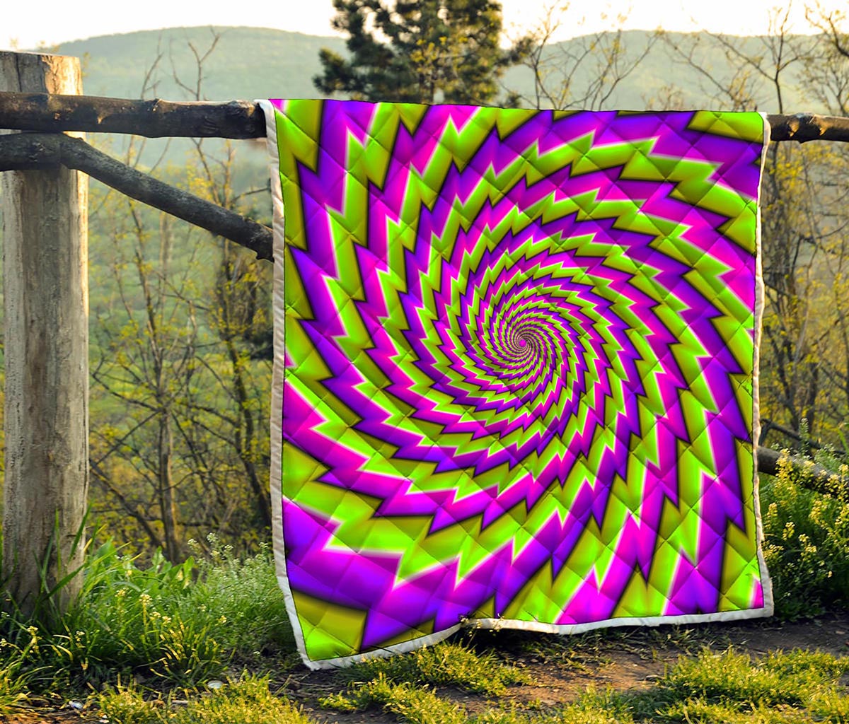 Green Twisted Moving Optical Illusion Quilt