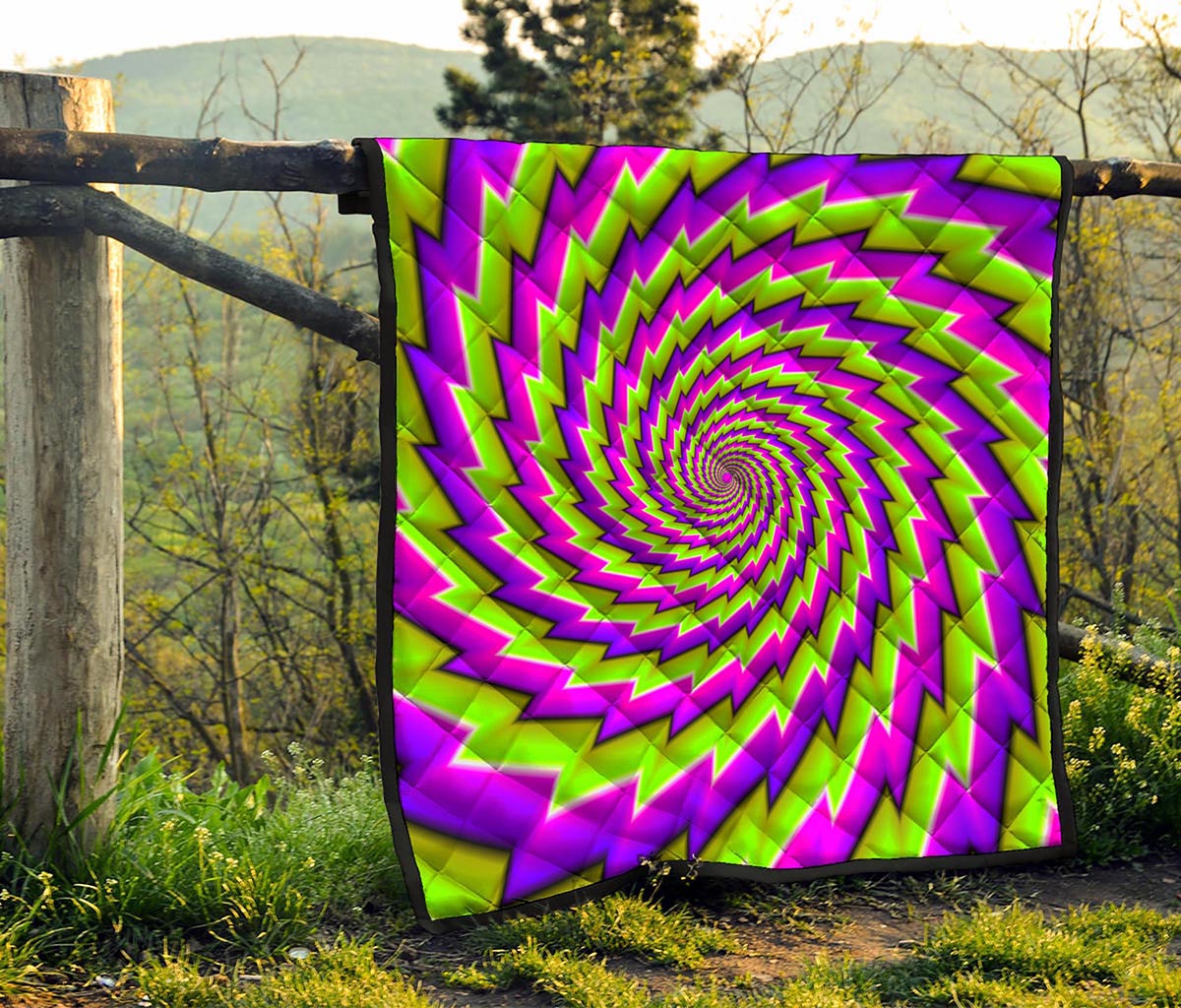 Green Twisted Moving Optical Illusion Quilt