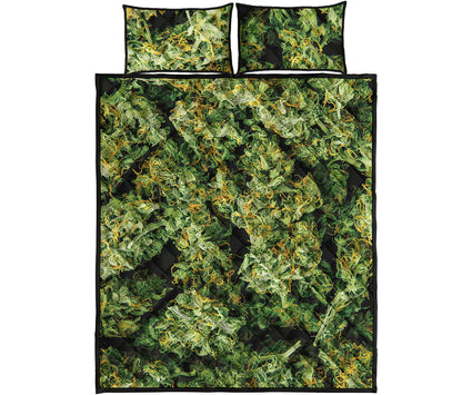 Green Weed Print Quilt Bed Set