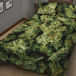 Green Weed Print Quilt Bed Set