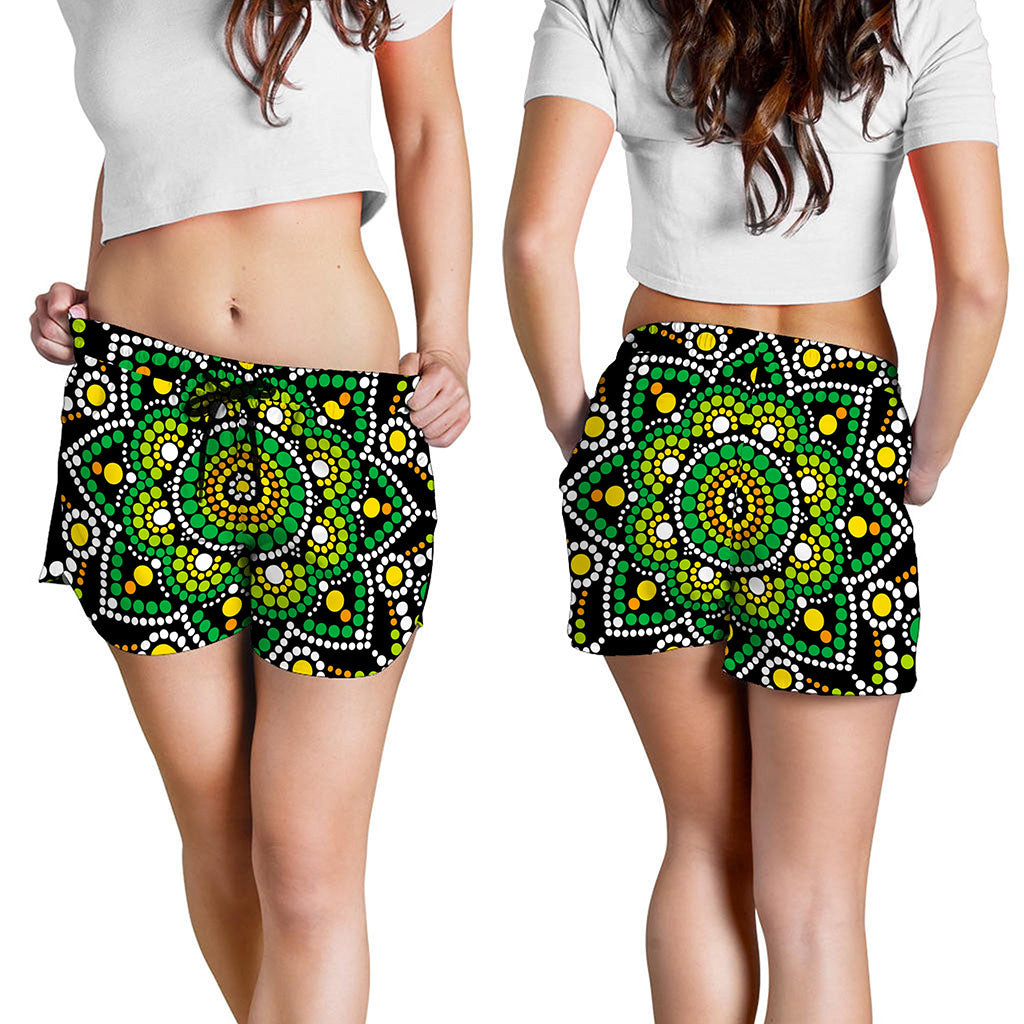 Green White Dot Mandala Print Women's Shorts