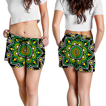 Green White Dot Mandala Print Women's Shorts