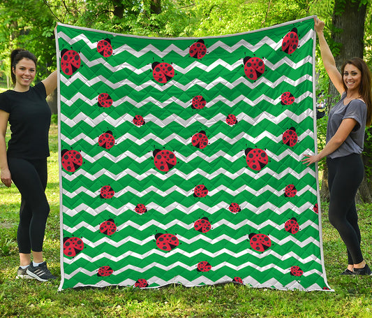 Green Zigzag Ladybird Pattern Print Quilt