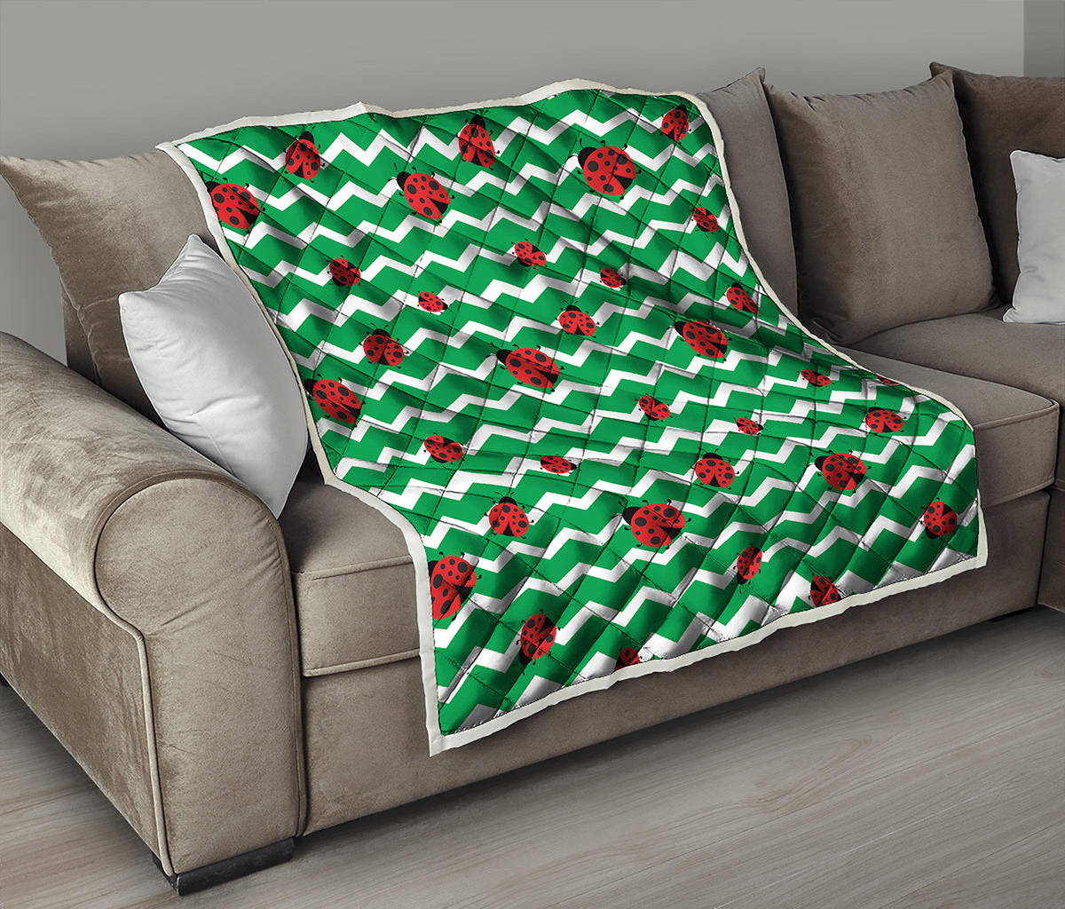 Green Zigzag Ladybird Pattern Print Quilt