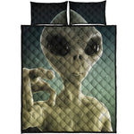 Grey Alien 3D Print Quilt Bed Set