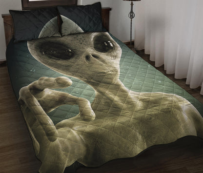 Grey Alien 3D Print Quilt Bed Set