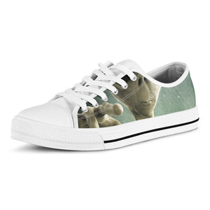 Grey Alien 3D Print White Low Top Shoes