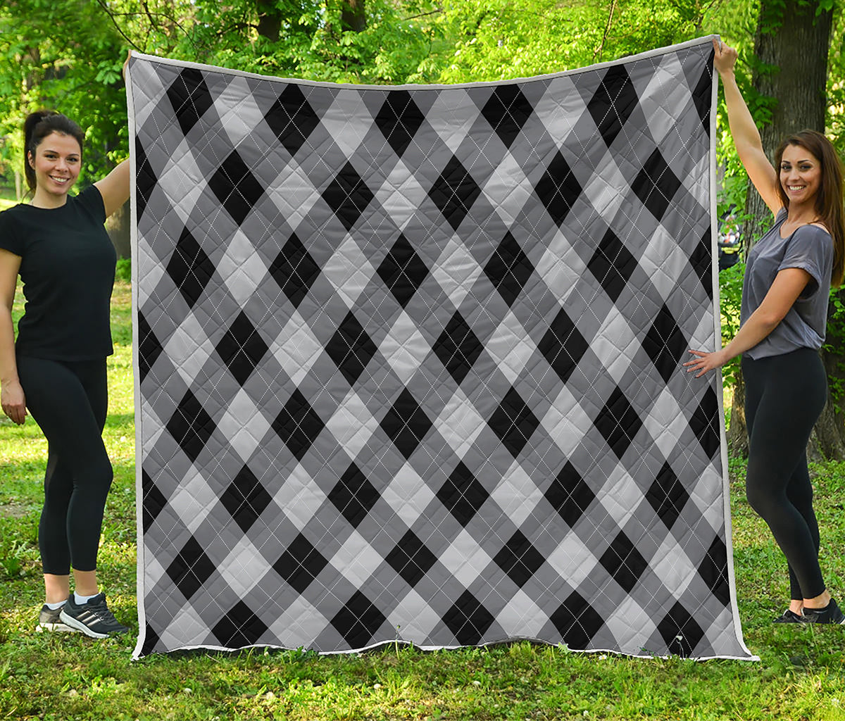 Grey And Black Argyle Pattern Print Quilt