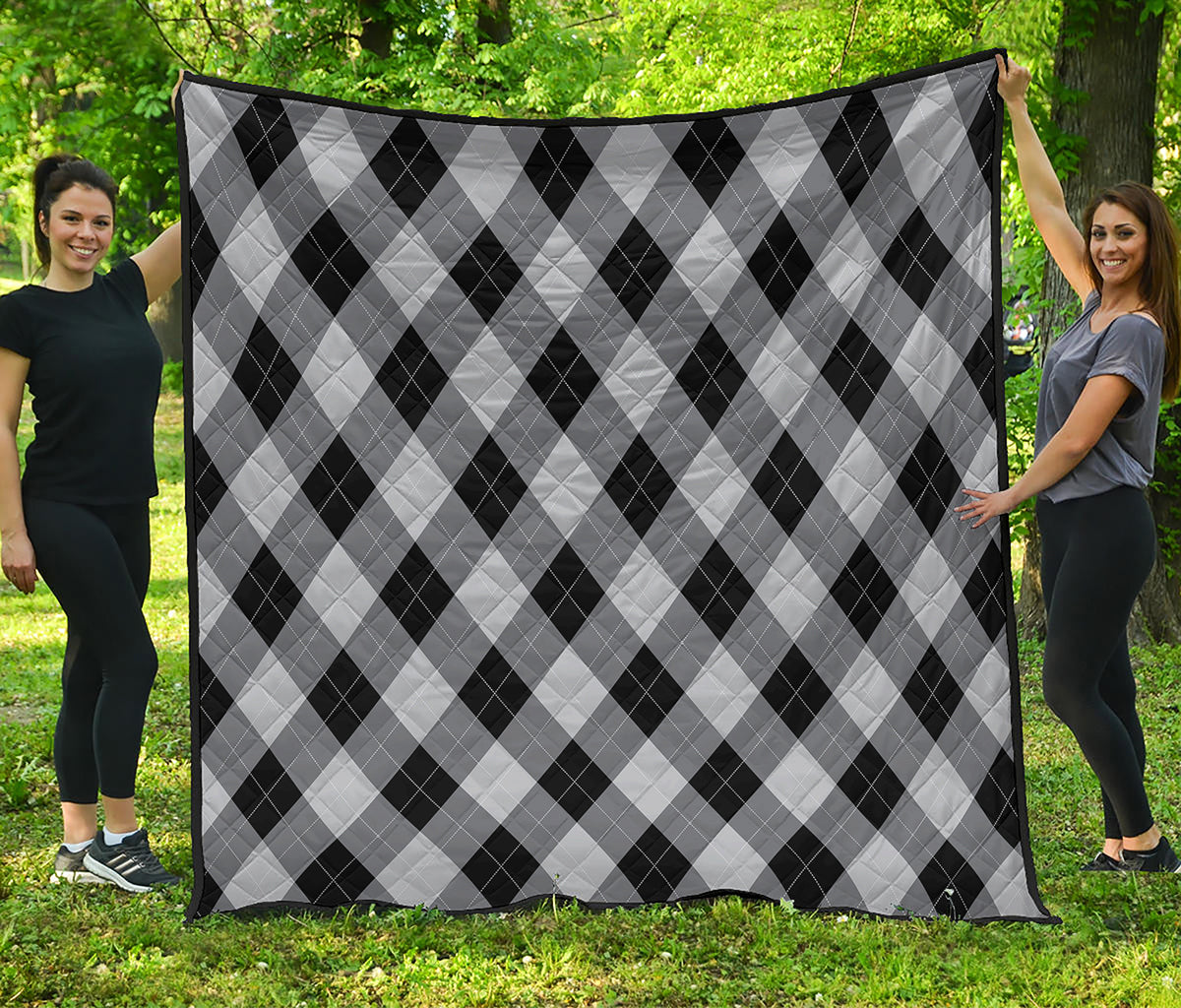 Grey And Black Argyle Pattern Print Quilt