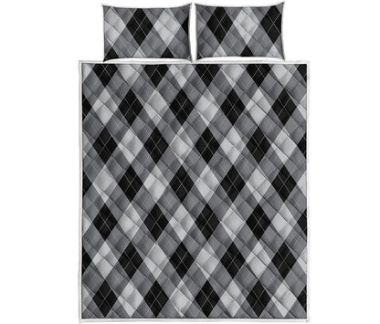 Grey And Black Argyle Pattern Print Quilt Bed Set