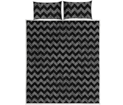 Grey And Black Chevron Pattern Print Quilt Bed Set