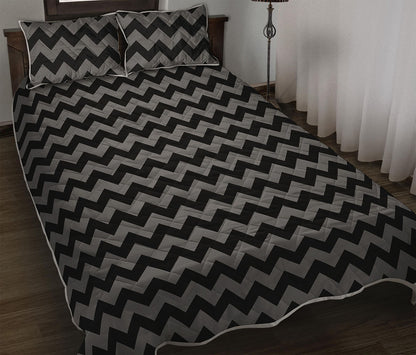 Grey And Black Chevron Pattern Print Quilt Bed Set