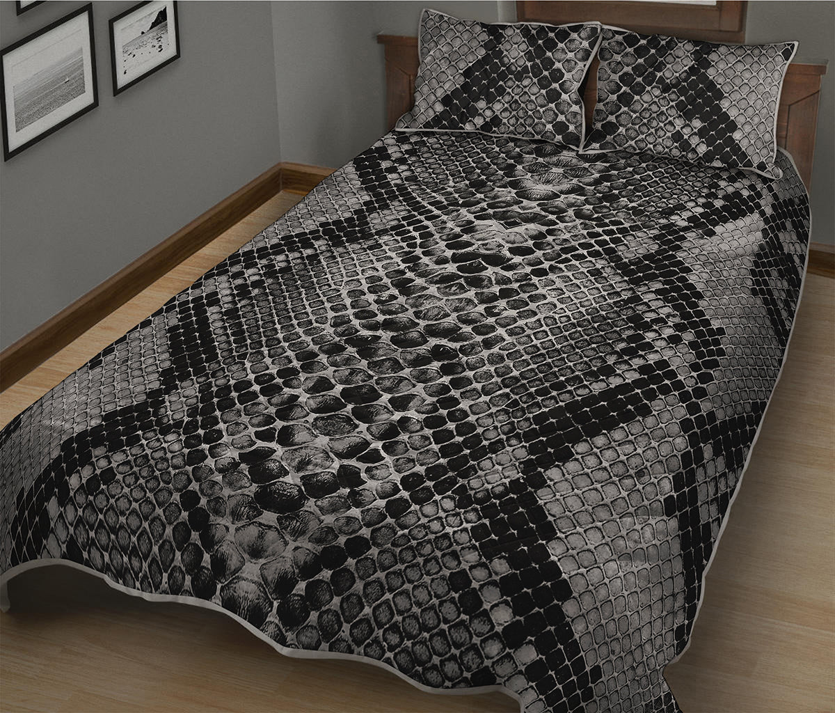 Grey And Black Snakeskin Print Quilt Bed Set