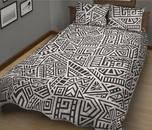 Grey And White Aztec Pattern Print Quilt Bed Set