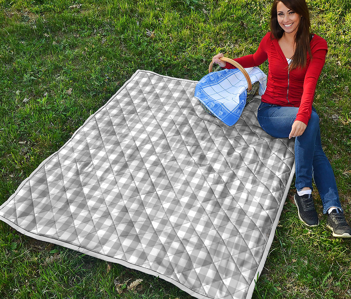 Grey And White Check Pattern Print Quilt