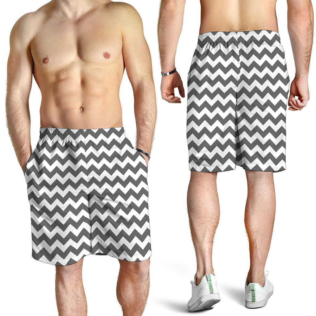 Grey And White Chevron Pattern Print Men's Shorts