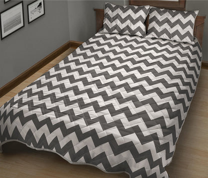 Grey And White Chevron Pattern Print Quilt Bed Set