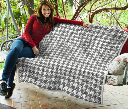 Grey And White Houndstooth Pattern Print Quilt