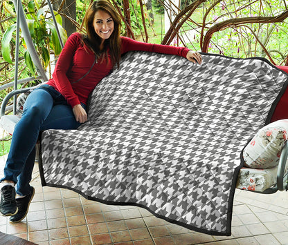 Grey And White Houndstooth Pattern Print Quilt