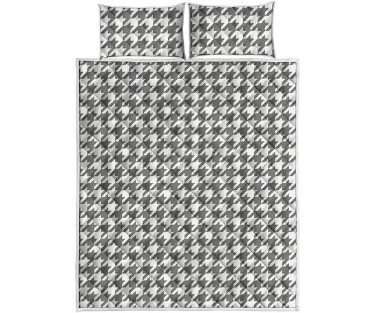 Grey And White Houndstooth Pattern Print Quilt Bed Set