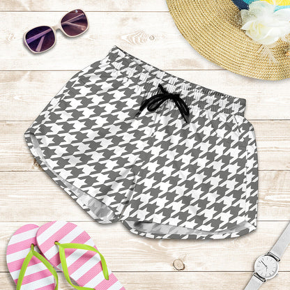 Grey And White Houndstooth Pattern Print Women's Shorts