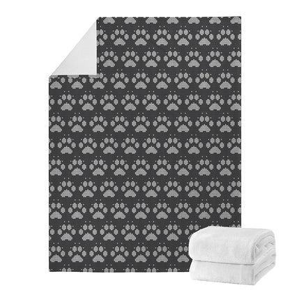 Grey And White Paw Knitted Pattern Print Blanket