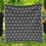Grey And White Paw Knitted Pattern Print Quilt