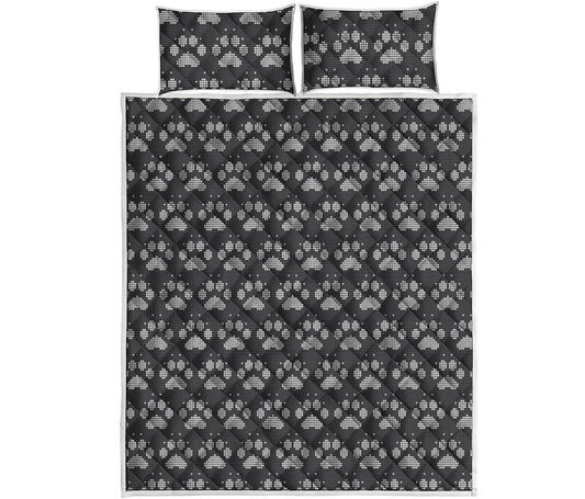 Grey And White Paw Knitted Pattern Print Quilt Bed Set