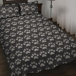 Grey And White Paw Knitted Pattern Print Quilt Bed Set